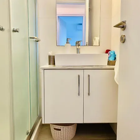 Apartmán Panoramic Seaside Getaway, 2-br Penthouse
