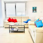 Apartament Panoramic Seaside Getaway, 2-br Penthouse *